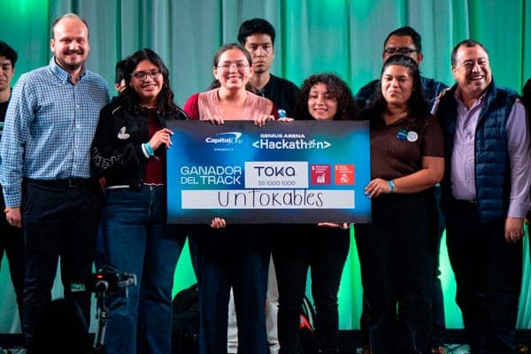 Equipo Untokables, ganador del track TOKA